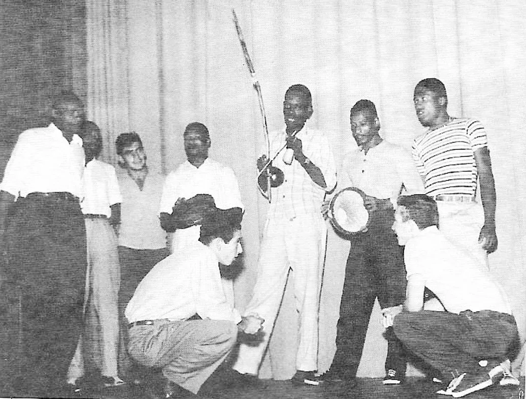 bimba_e_crispim_berimbau